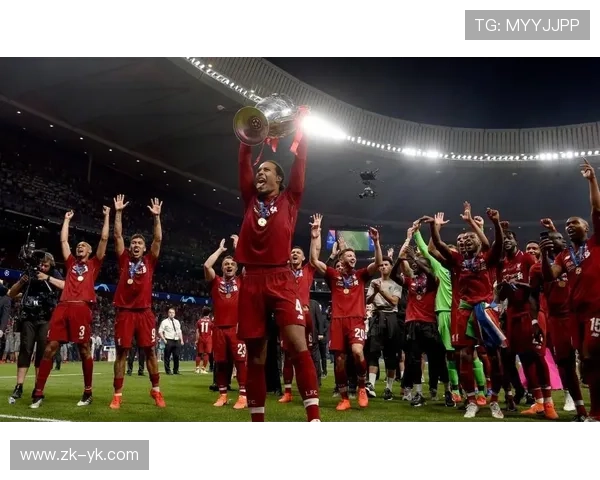 从草根到巨星外国足球明星的成长之路与背后故事 从草根到巨星外国足球明星的成长之路与背后故事