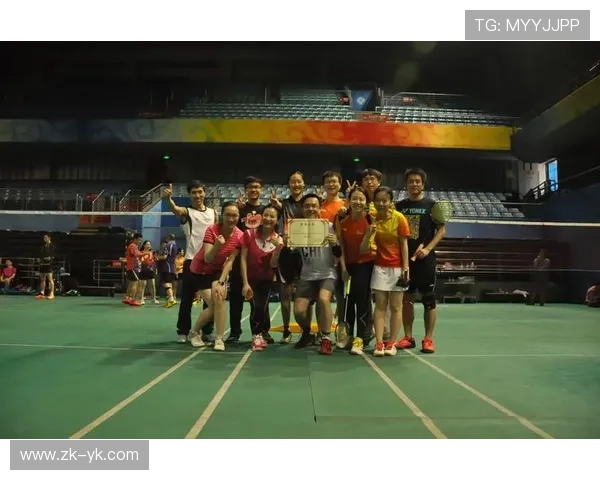 南京羽毛球队与西安羽毛球队赛后复盘:个人能力对比分析与启示 南京羽毛球队与西安羽毛球队赛后复盘:个人能力对比分析与启示