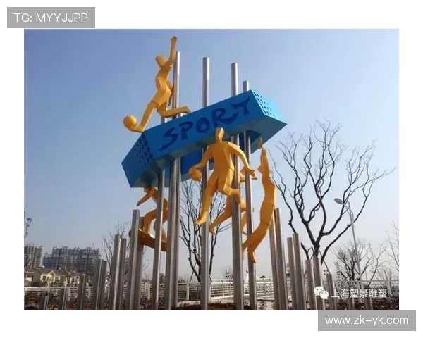 公园足球明星雕塑作品展现运动精神与艺术魅力的完美结合