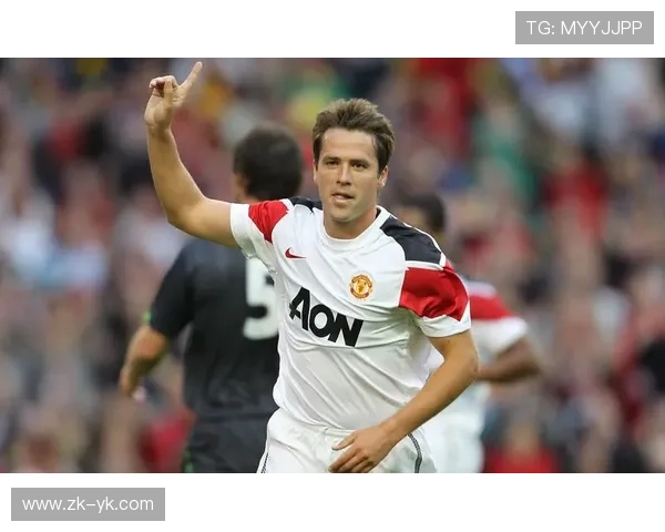 欧洲足球明星独特走路风格解析与魅力展现