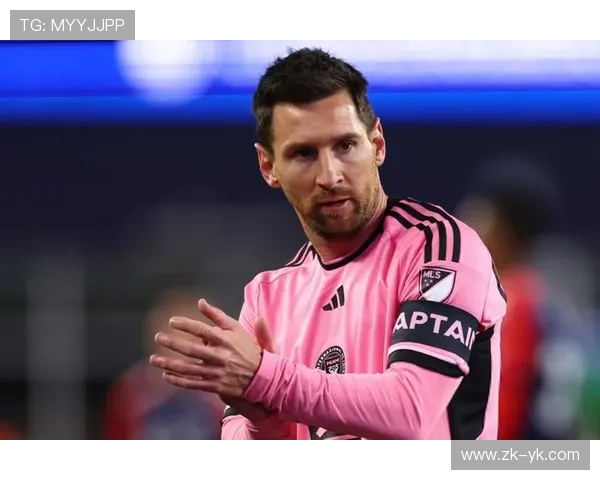 亚洲足球明星魅力四射他们的精彩瞬间与时尚风采尽显无遗 亚洲足球明星魅力四射他们的精彩瞬间与时尚风采尽显无遗